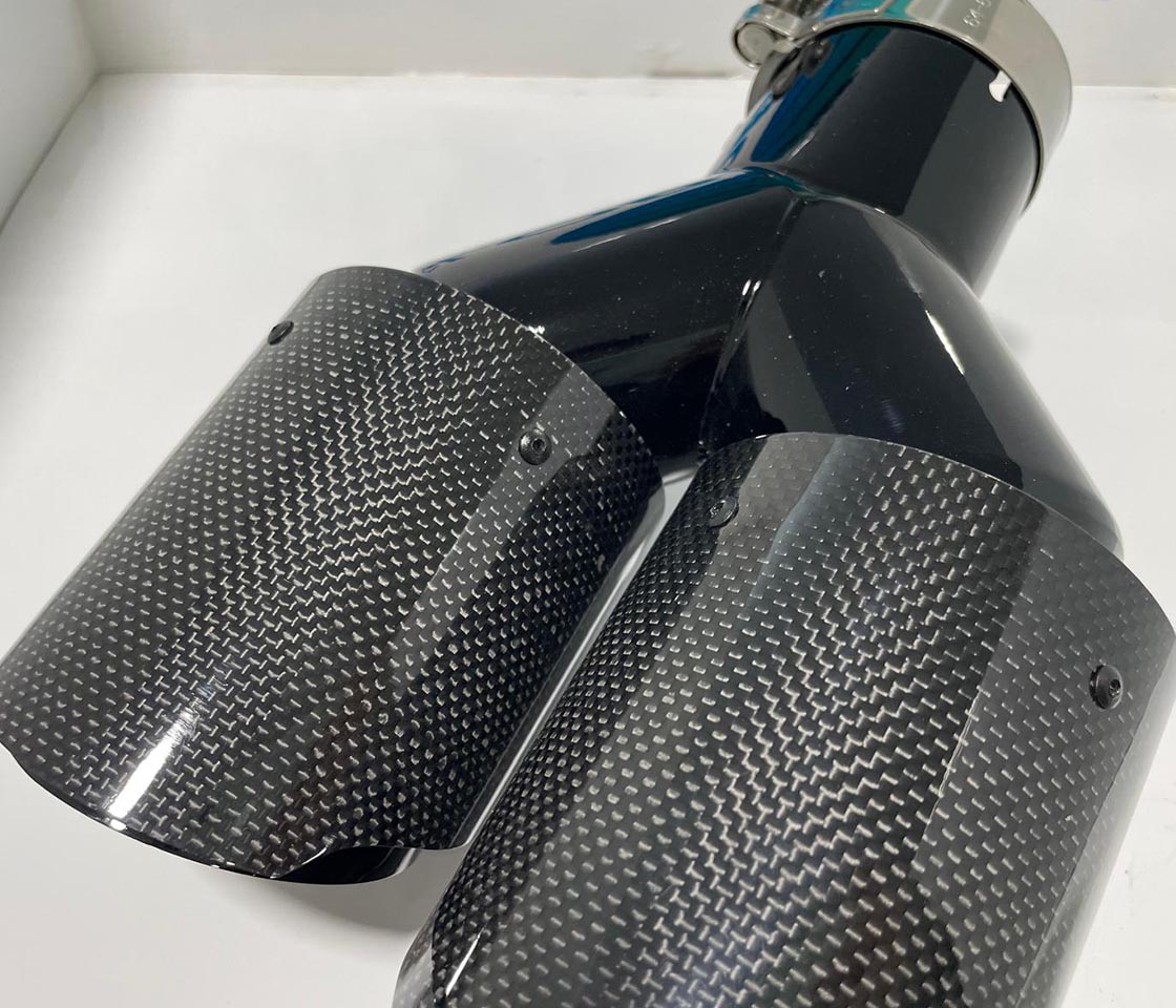 PONTEIRA ESCAPE CARBONO REDONDA DUPLA OBLIQUA PRETA ESQUERDA 63MM IN 89MM OUT