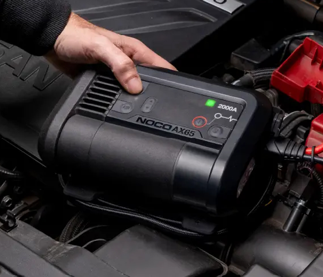 BOOSTER / JUMPSTARTER de ARRANQUE + COMPRESSOR 2000A+ 22A NOCO AX65