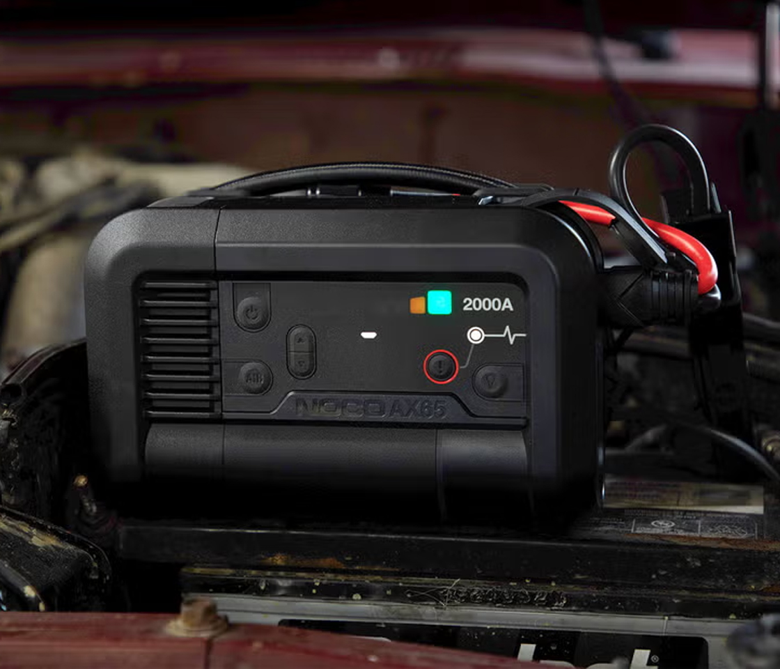 BOOSTER / JUMPSTARTER de ARRANQUE + COMPRESSOR 2000A+ 22A NOCO AX65